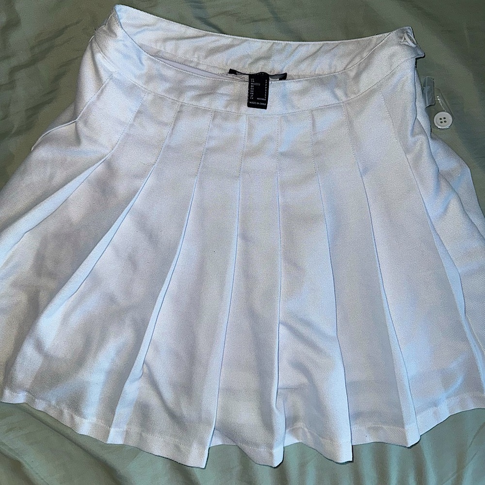 Forever 21 White Mini Skirt